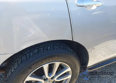 2013 Nissan Pathfinder Sv z USA, uszkodzony, nr VIN 5N1AR2MN3DC603424